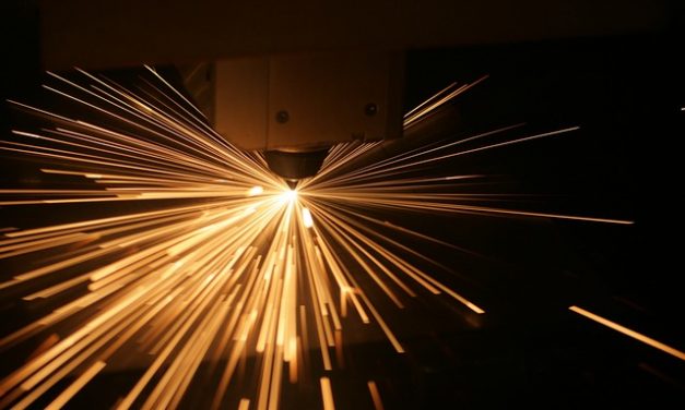 Kurs spawania laserowego pomoże Ci zdobyć stabilne zatrudnienie!